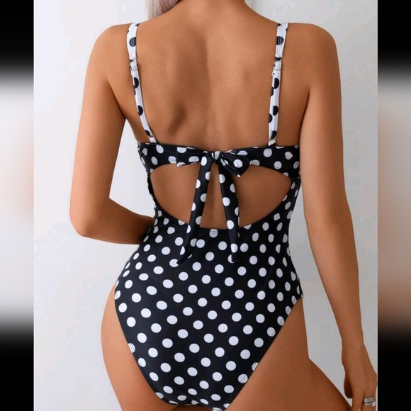 Sexy Monokini With Underwire Support, Black And White Polka Dot Design Summer - Picture 2 of 5